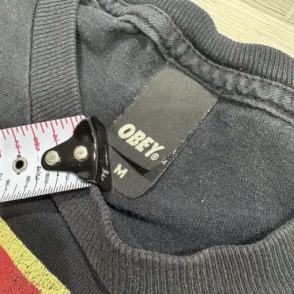 Vintage Obey Shirt Building Y2K Size Medium King Kong Gorilla Graphic - Picture 3 of 4